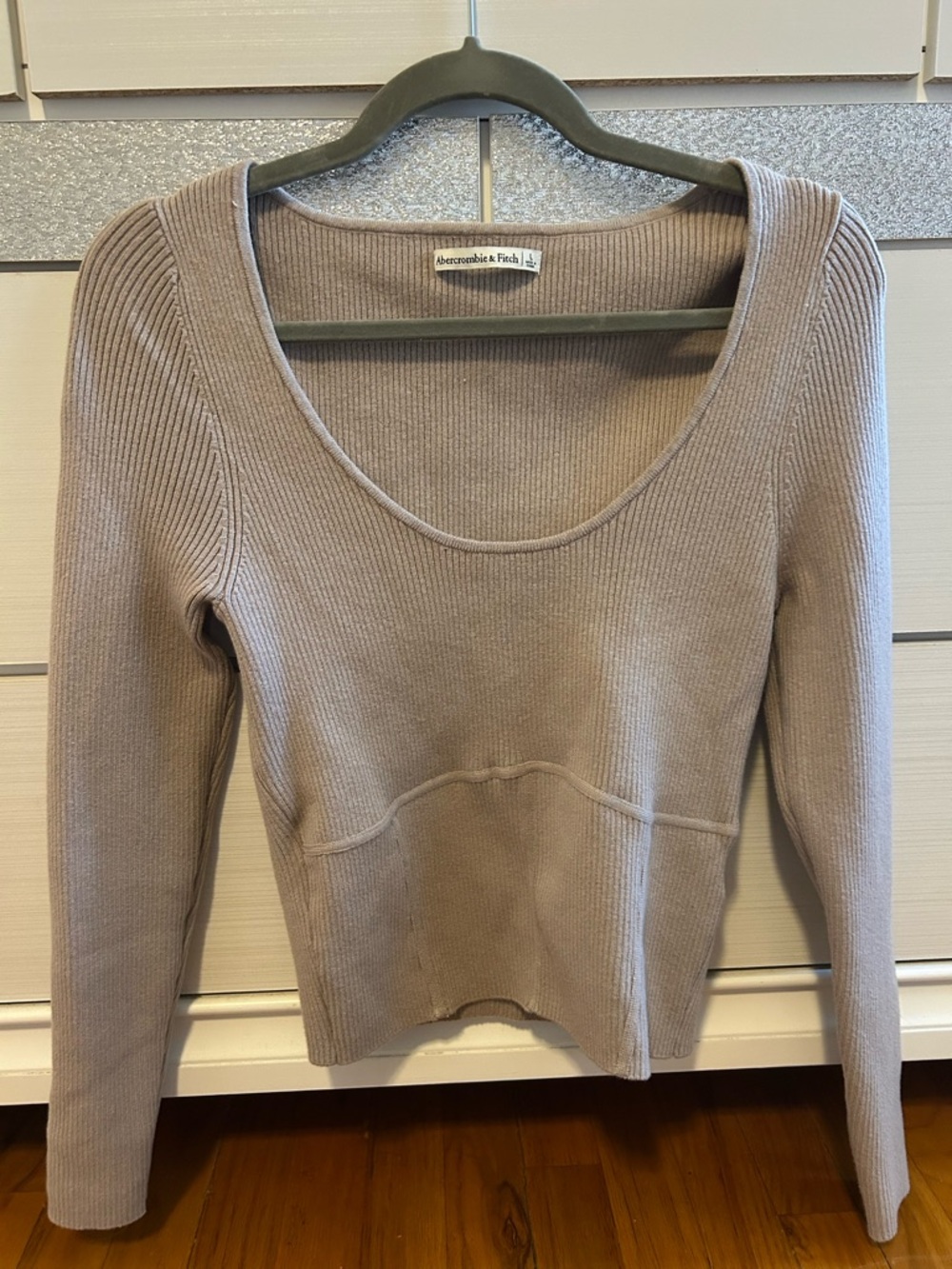 Abercrombie & Fitch Scoop-Neck Slim Ribbed Sweater in Taupe